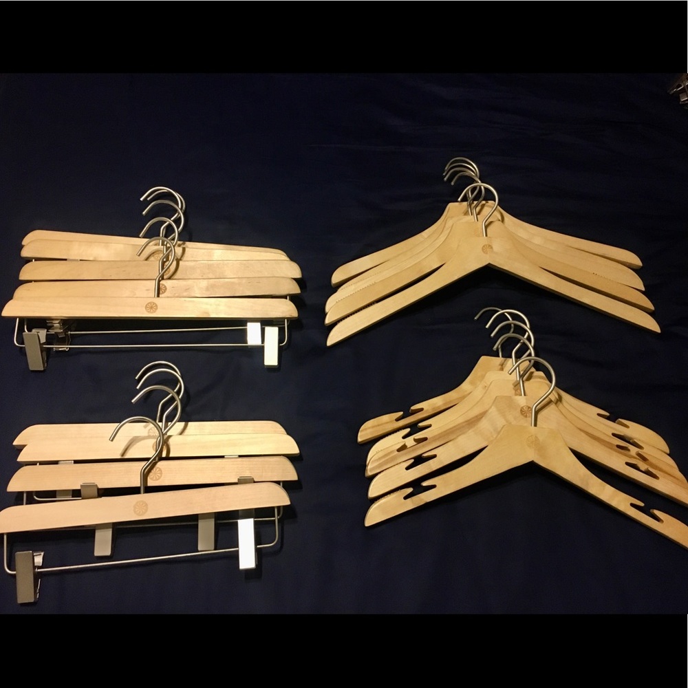 *24 for $15 Athleta Logo Wooden Hangers - Picture 13 of 16